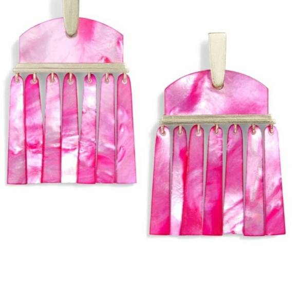 Kendra Scott Layne Earrings in Magenta Pearl